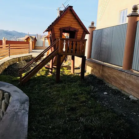М House
