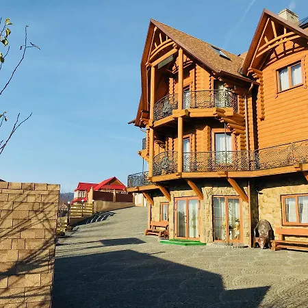 М House 沃罗赫塔